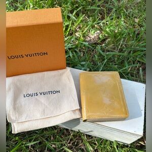 Louis Vuitton Monogram Vernis Zippy Wallet - Jaune Passion NWOT